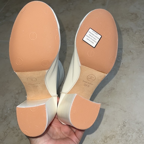 CHANEL 2020 interlocking CC Logo Sock boots - Picture 13 of 13